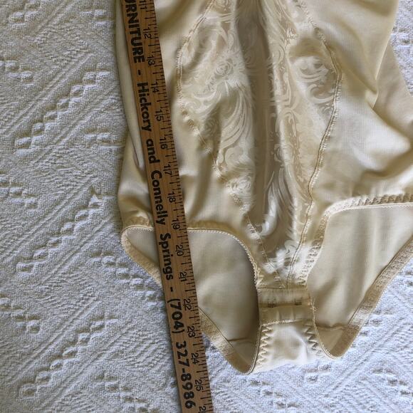 Vintage Lady Manhattan Body Briefer Shapewear Bodysuit Teddy 36C Made In USA - Picture 8 of 9